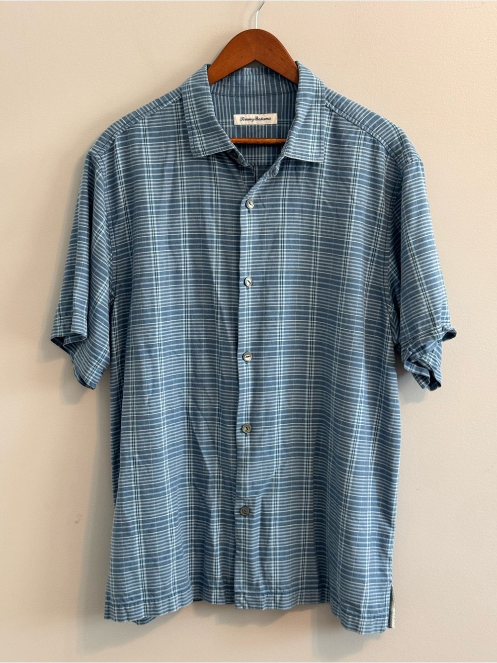Tommy Bahama Men’s Large 100% Silk Blue Plaid Short Sleeve Camp Shirt